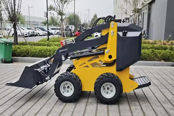 Aké sú funkcie malého nakladača